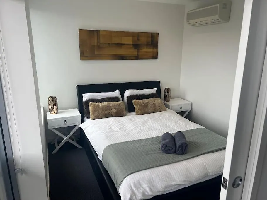 3Br On Lonsdale St - Braddon - Canberra Apartment